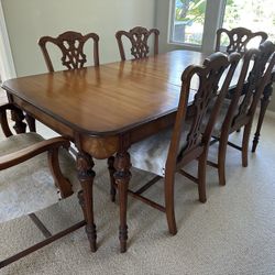 Dining Table And 6 Chairs