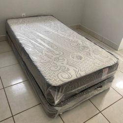 NEW MATTRESS TWIN SIZE PLUSH WITH BOX SPRING 