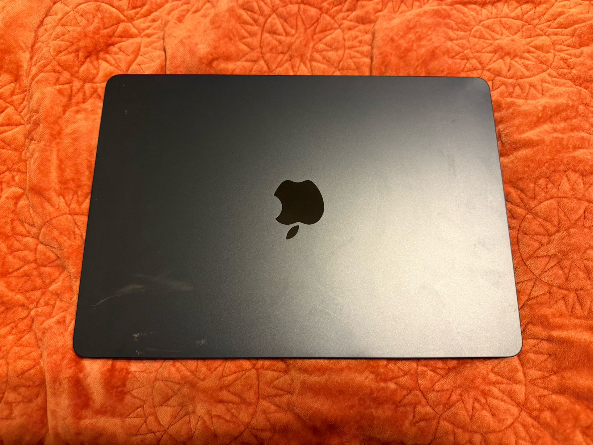 Apple - MacBook Air 13.6" Laptop - M2 chip Built for Apple Intelligence - 8GB Memory - 256GB SSD - Midnight