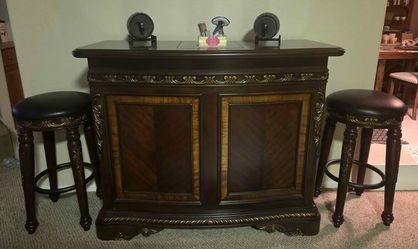 Wine Bar Cabinet w/ Chairs