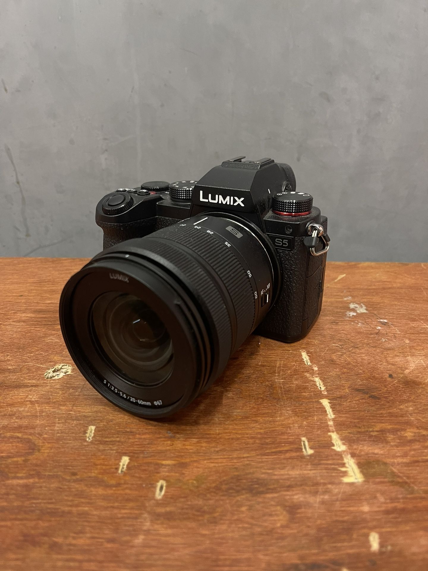 Panasonic LUMIX S5 Mirrorless Camera Body with 20 60mm