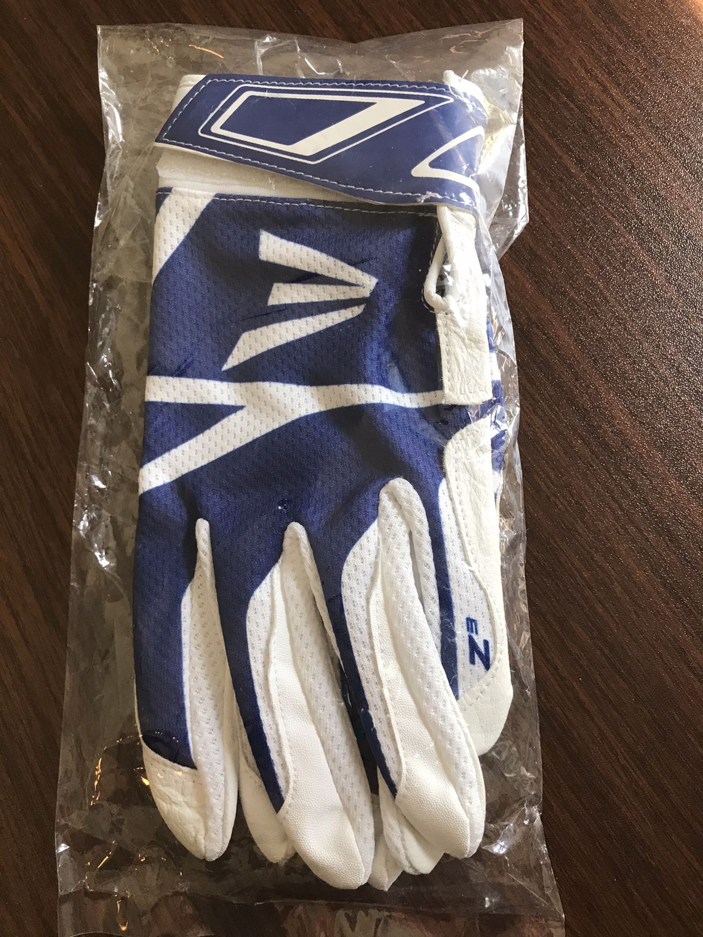 NEW! Easton Z3 Hyperskin Adult Large Baseball Softball Batting Gloves