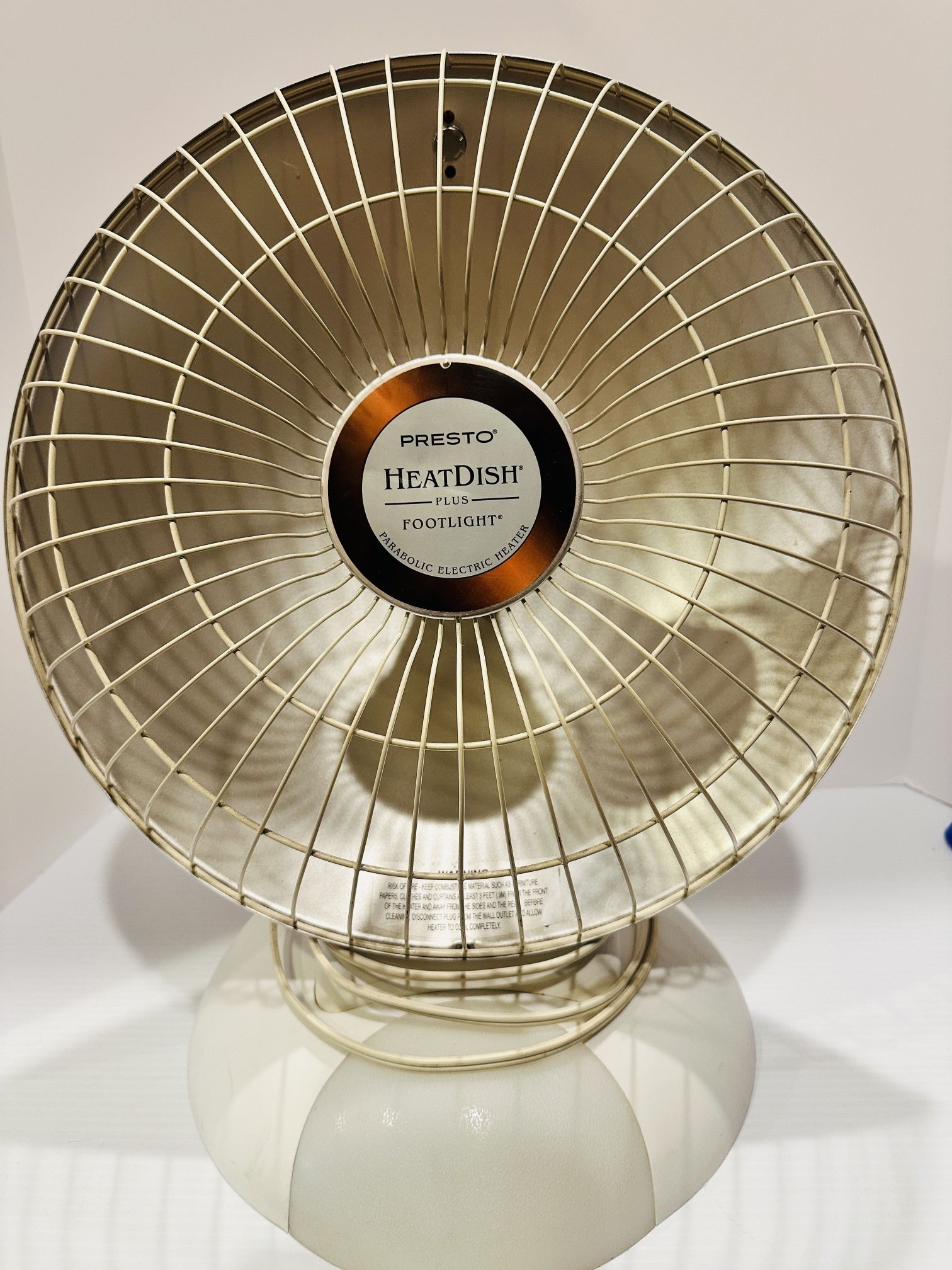 Presto HeatDish Parabolic Electric Heater plus Footlight 07903