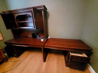 Large cherry color office desk