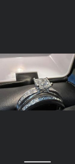 Diamond Wedding Set  Thumbnail