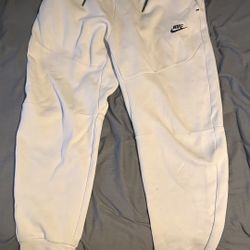 nike tech pants all white 