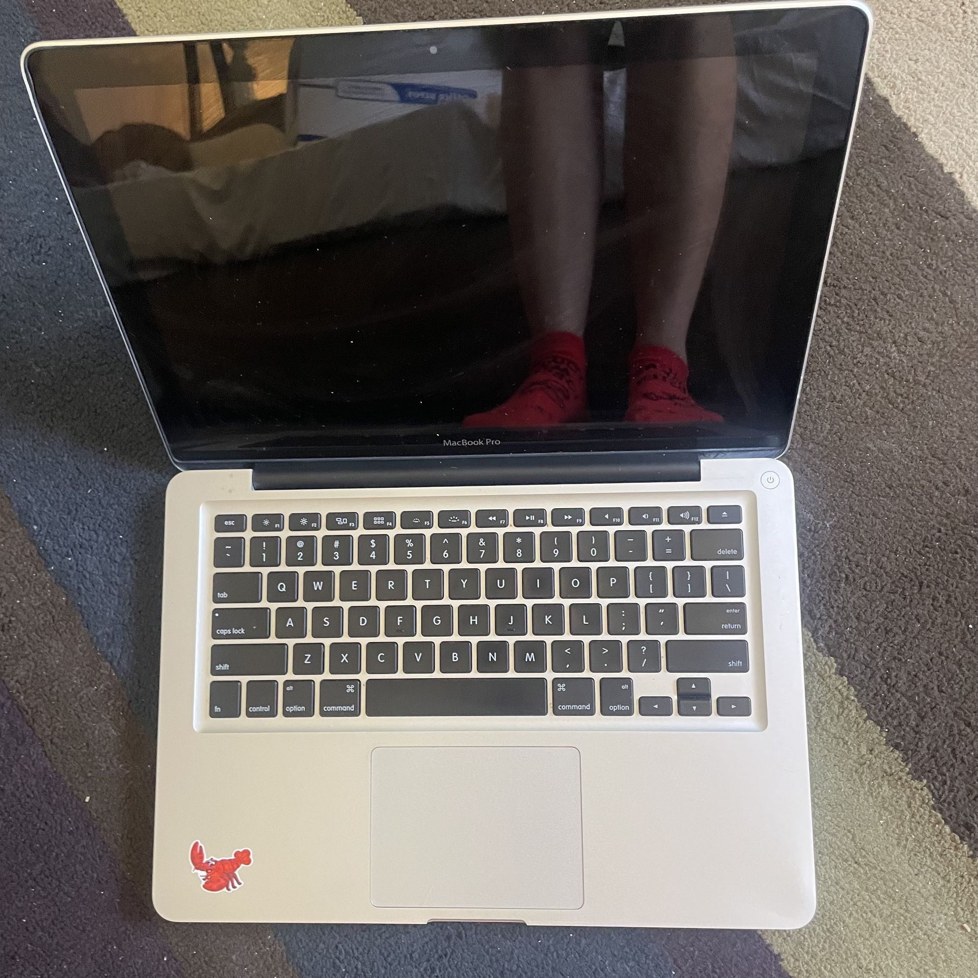 Macbook Pro A1278 (FOR PARTS) (Charging Cable Included)