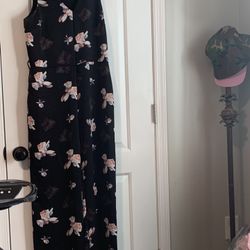 WOMENS SIZE 4 BANANA REPUBLIC ROMPER