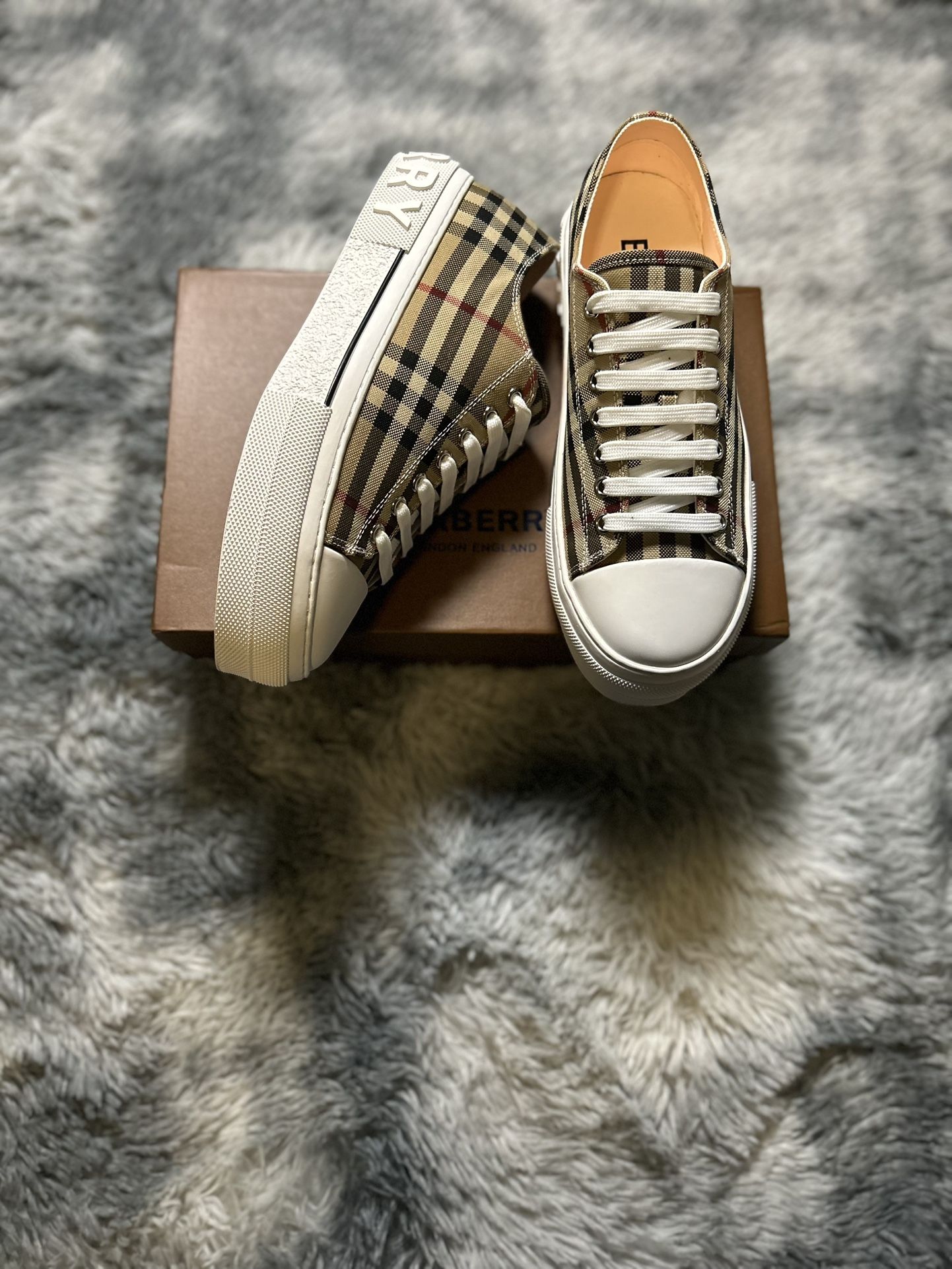 Burberry Shoes