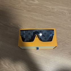 Louis Vuitton Sunglasses
