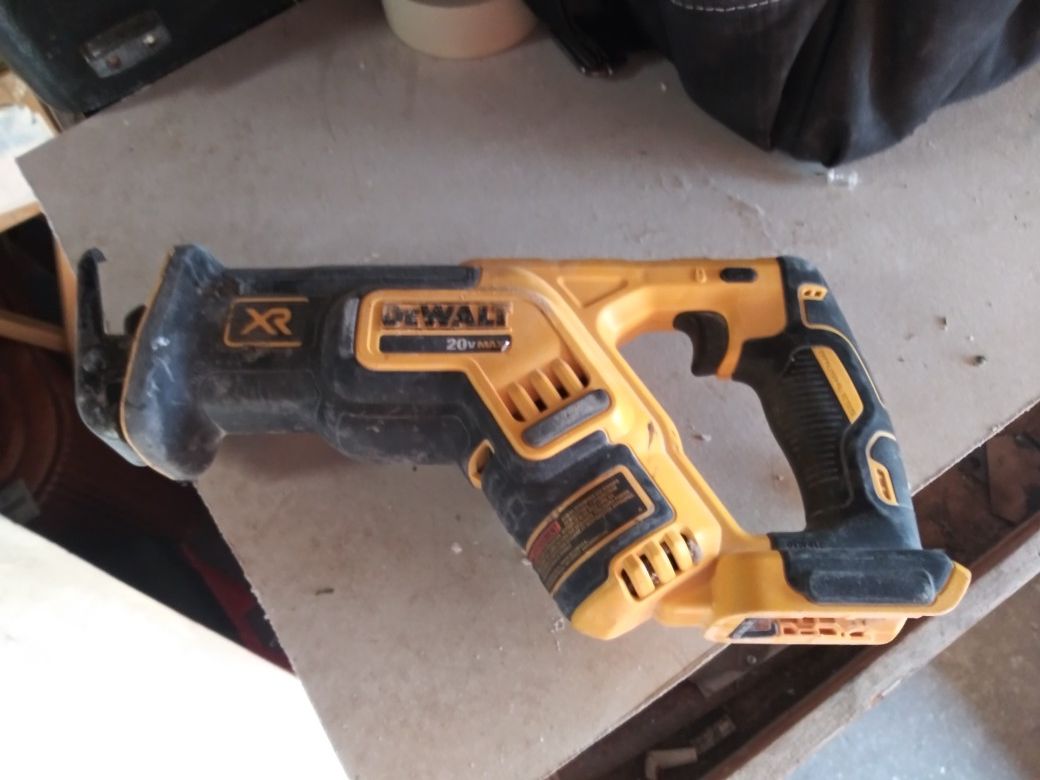 Dewalt saw sall