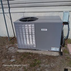 Bryant Or GRAND aire Mobile Home Ac NEW IN THE BOX