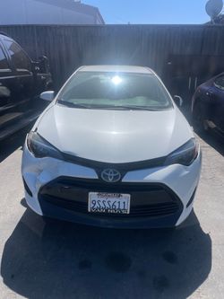 2018 toyota corolla le parts car