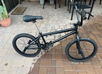 Mongoose 20” Freestyle BMX Bike – Matte Black – Rides Great – Ready to Ride