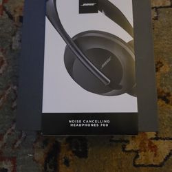 Bose 700 Headphones 