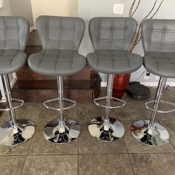 Brand New Set Of 4 gray Bar Stools (jet) / gray Pub Stools / Height Adjustable And Swivel / Price Is Firm / new in 📦 