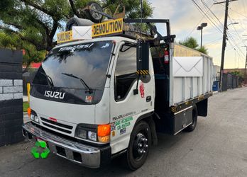 1999 Isuzu NPR