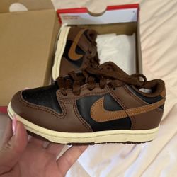 Toddler shoes 11c (boys) 