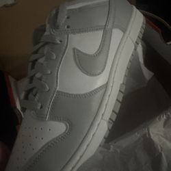 Nike Dunk Low “fog” 