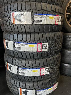 285/70/R17 marca FALKEN A/T 4W Las 4 llantas nuevas instaladas y balanceadas