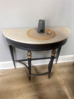 Half moon table
