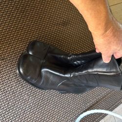 Guess Leather Boots 