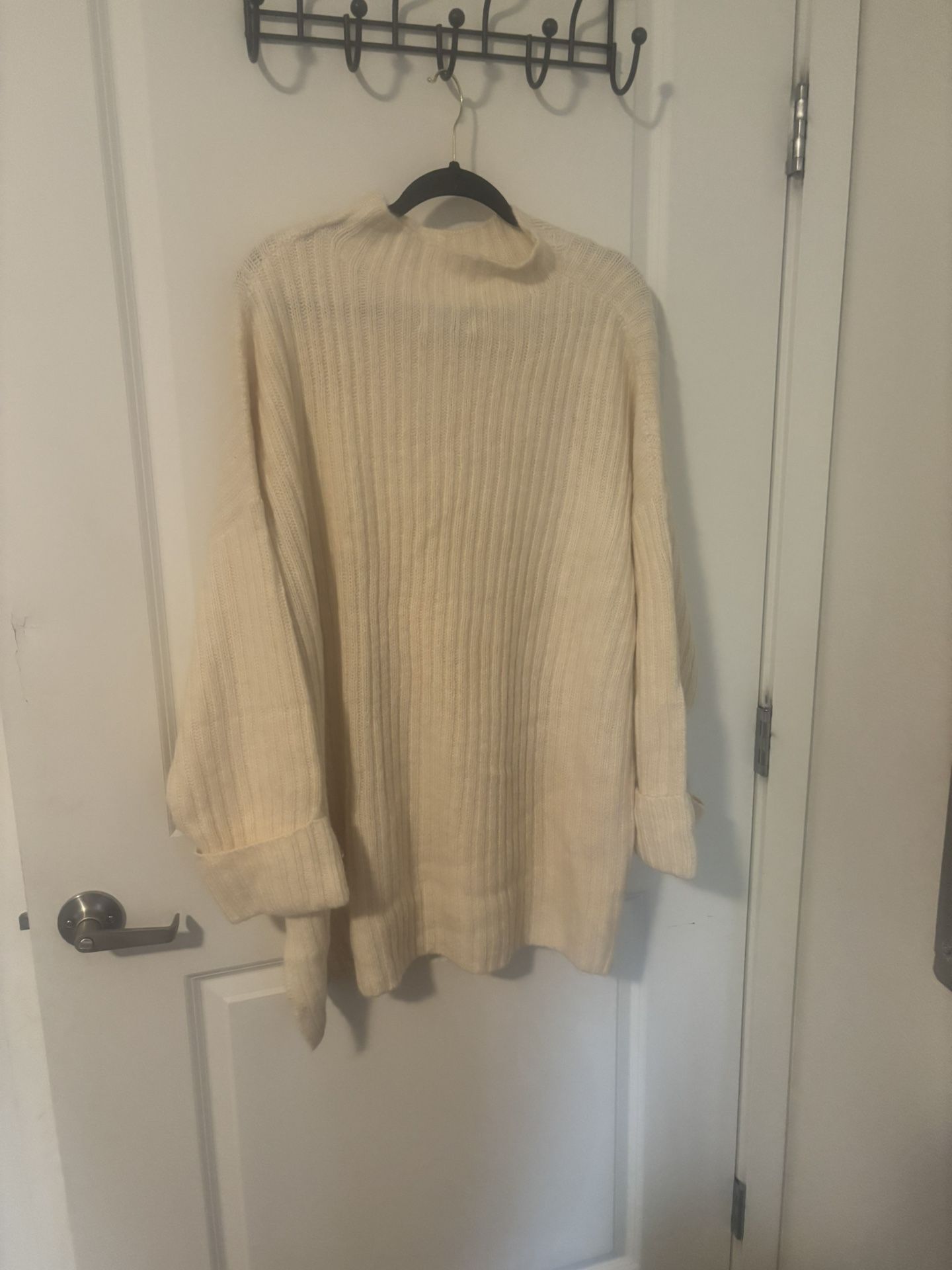 Old navy 3x cream tunic length cozy sweater