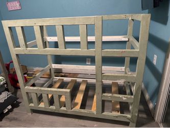 Toddler bunk bed