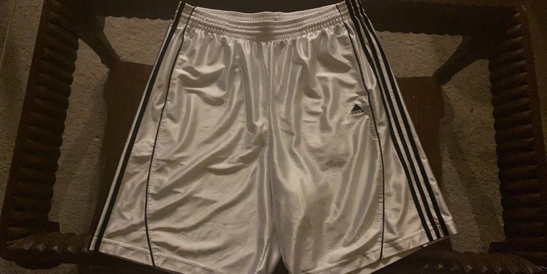 Pre-Owned Men’s Adidas Shorts Size XXL