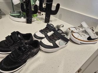 Toddler Shoes $10
