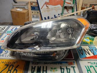 12-13Kia Soul Left Driver Side Halogen Headlight Oem