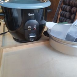 Oster 6 cup rice cooker for Sale in Arlington, TX - OfferUp