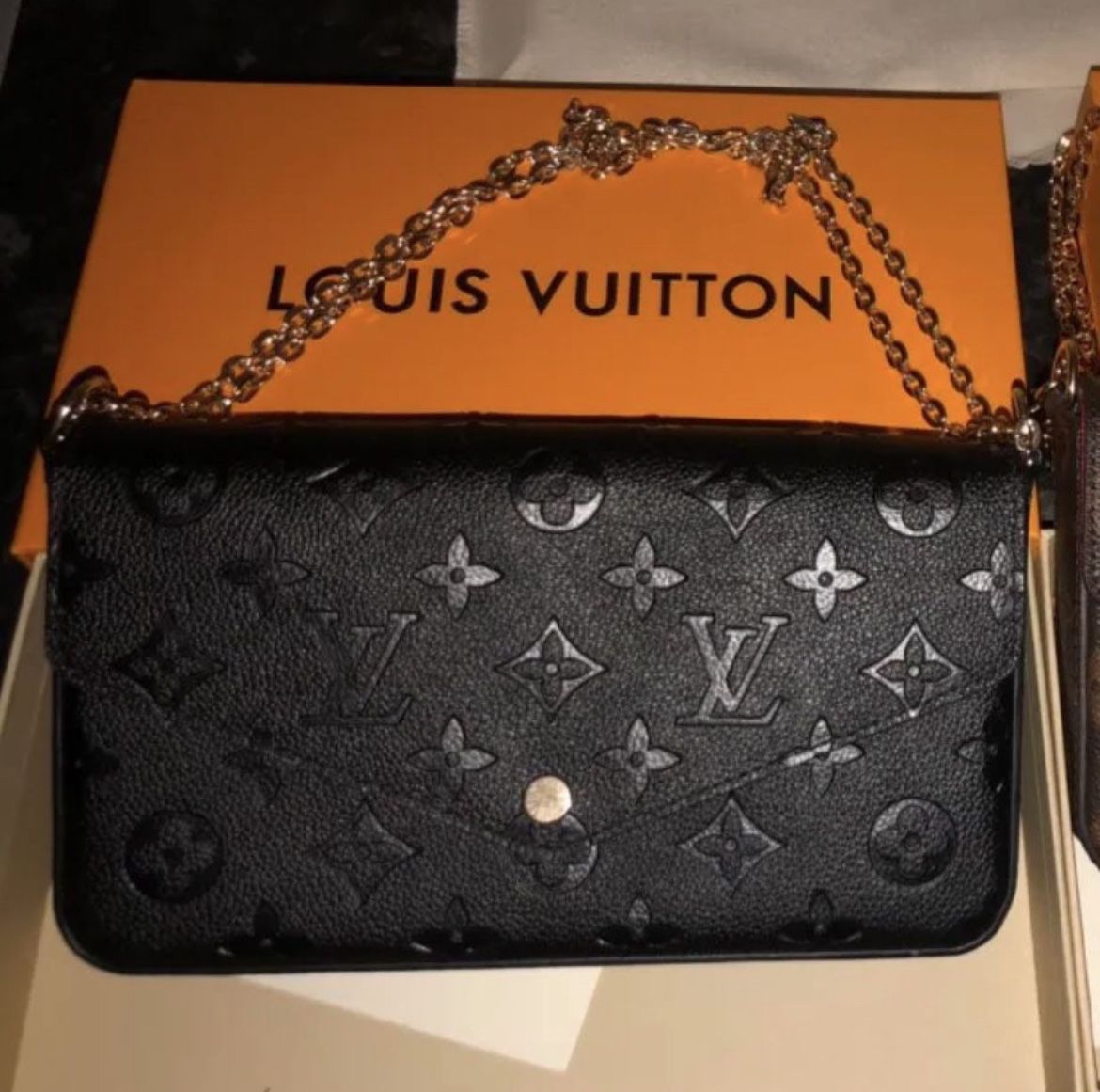 Louis Vuitton - Wallet •NEW W/ORIGINAL BOX + DUSTBAG for Sale in Long  Beach, CA - OfferUp