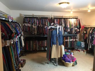 In home Lularoe pop up