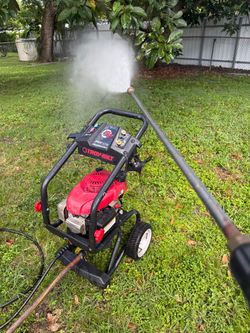 Pressure washer Troy Bilt 3000psi with Honda engine excellent condition work Perfect