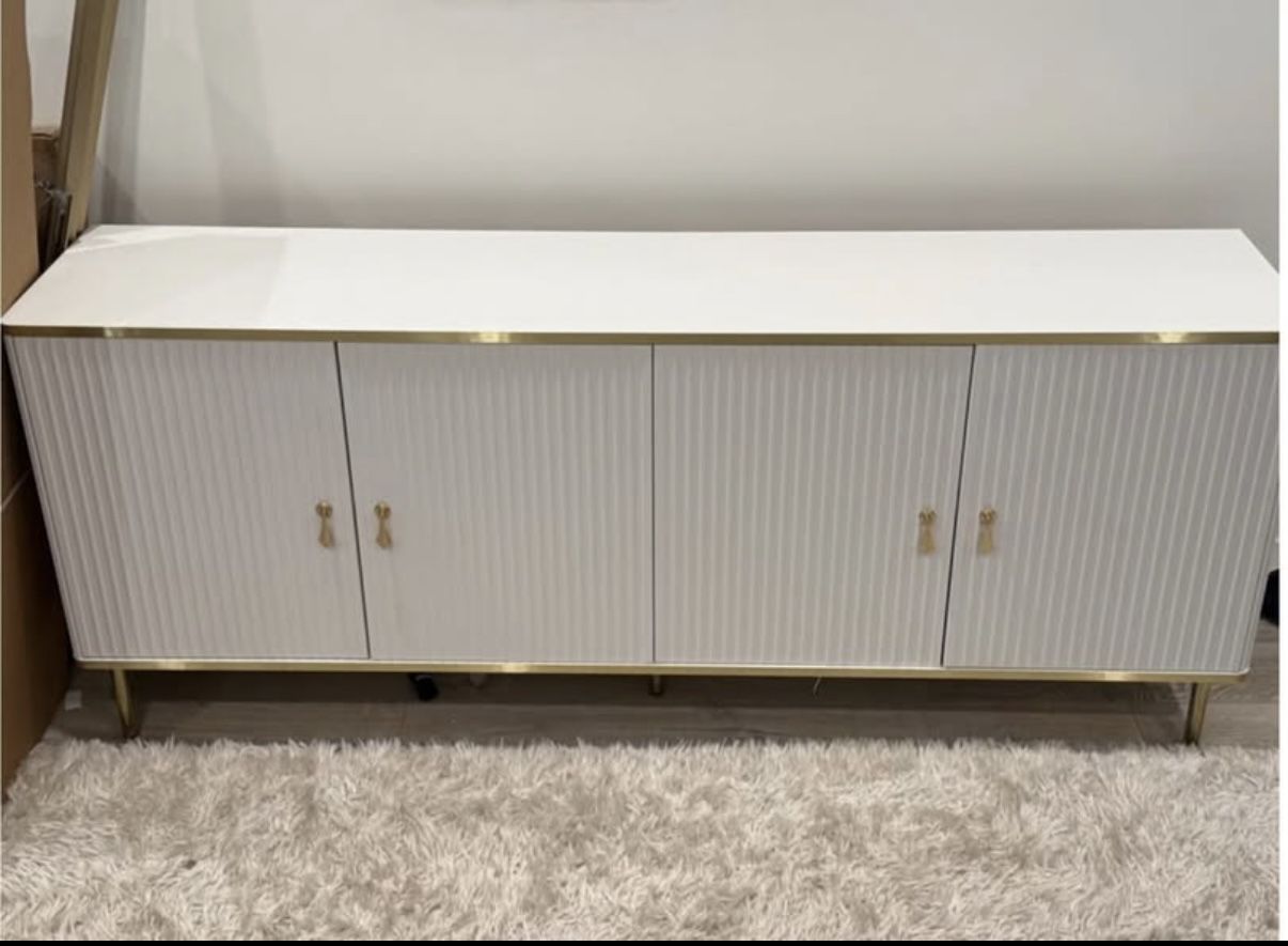 White and Gold Credenza/Side Table/Buffet Table