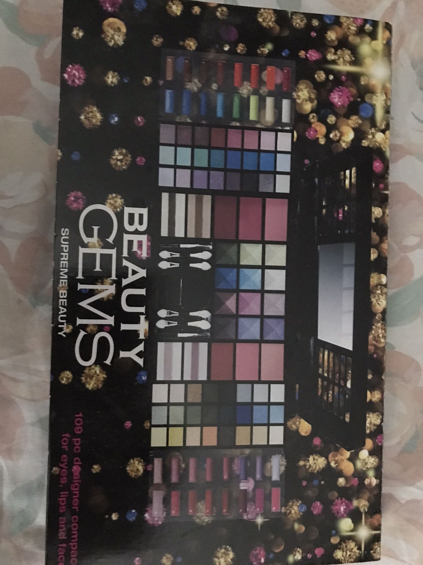 Brand new in package 100 piece ice face and lips make up kit only $20 firm
