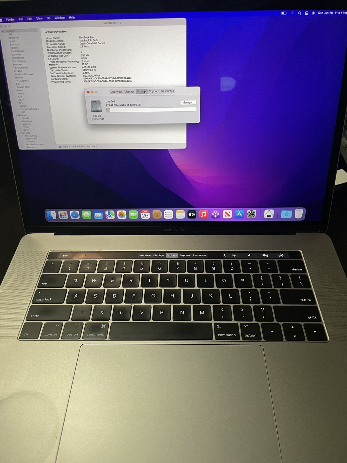 MacBook Pro 2017 i7 16GB RAM 512GB SSD touch Bar
