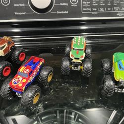 Monster Trucks 
