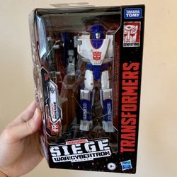 Transformers Siege War For Cybertron Mirage Deluxe Class Figure