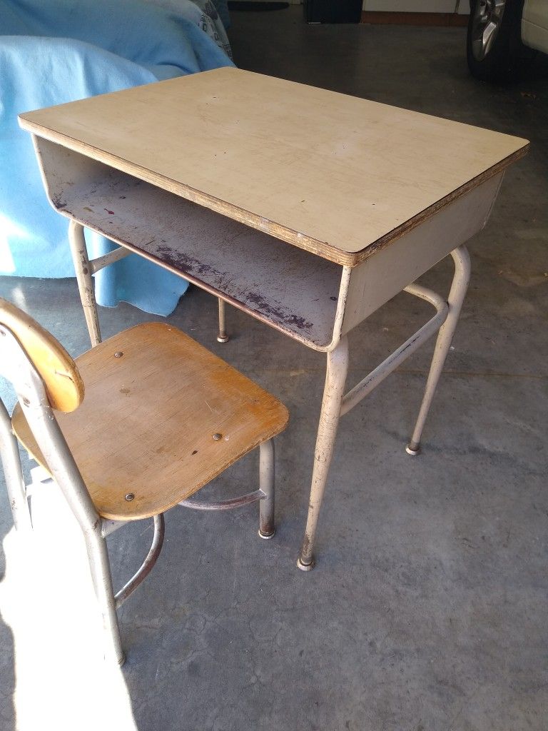 Child's Chair n  Desk