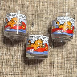 Vintage 1978 Garfield mugs 
