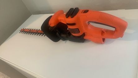 HEDGE TRIMMER 17” ELECTRIC