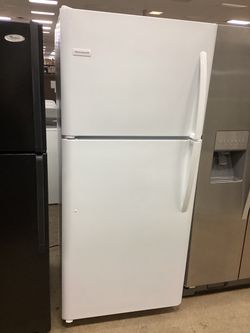 Frigidaire 30 in. 20.4 cu.ft. Top Freezer Refrigerator in White