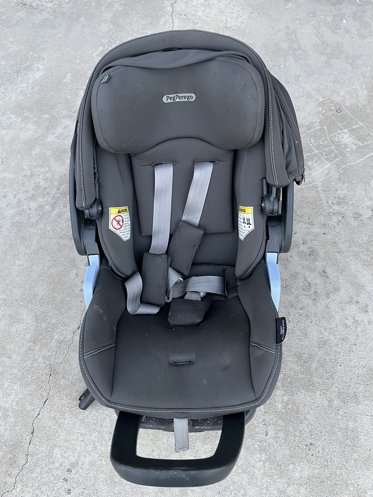 VeryGood condition infant, rear-facing child car seat (Peg Perego Primo Viaggio 4-35 Lounge, Made in Italy)