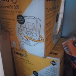 Brand New Rotating Baby Car Seat