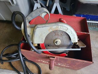 Vintage Mall Saw