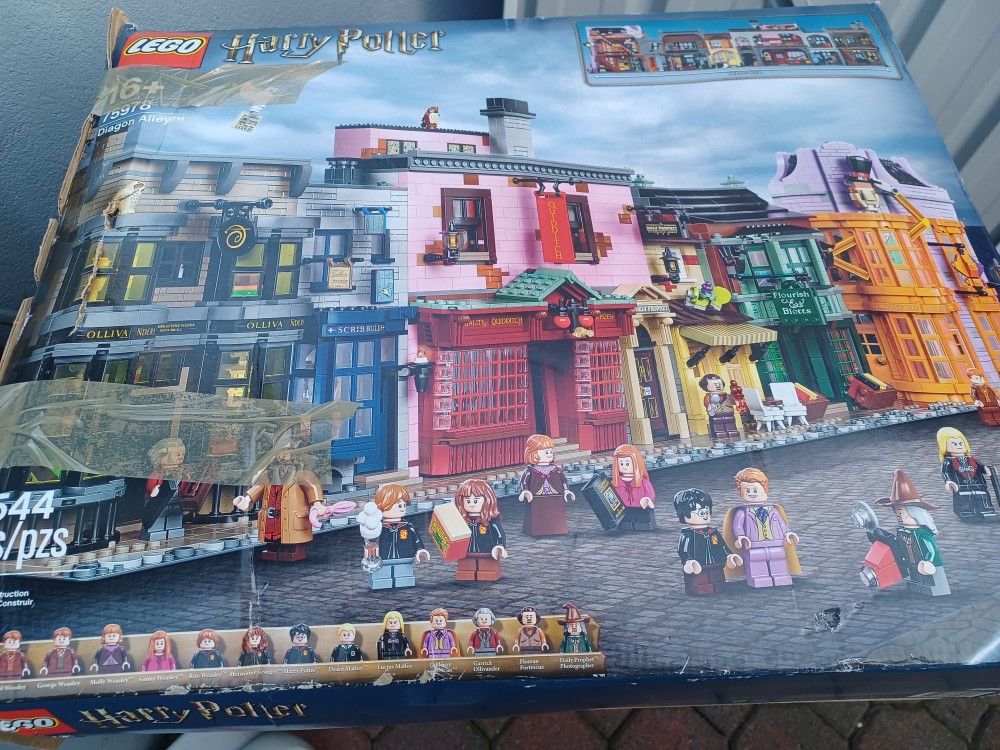 Harry Potter Diagon Alley Lego