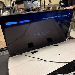 Vizio 70” Smart LED TV (E70-E3) – Works Great, HDMI, Dolby Audio