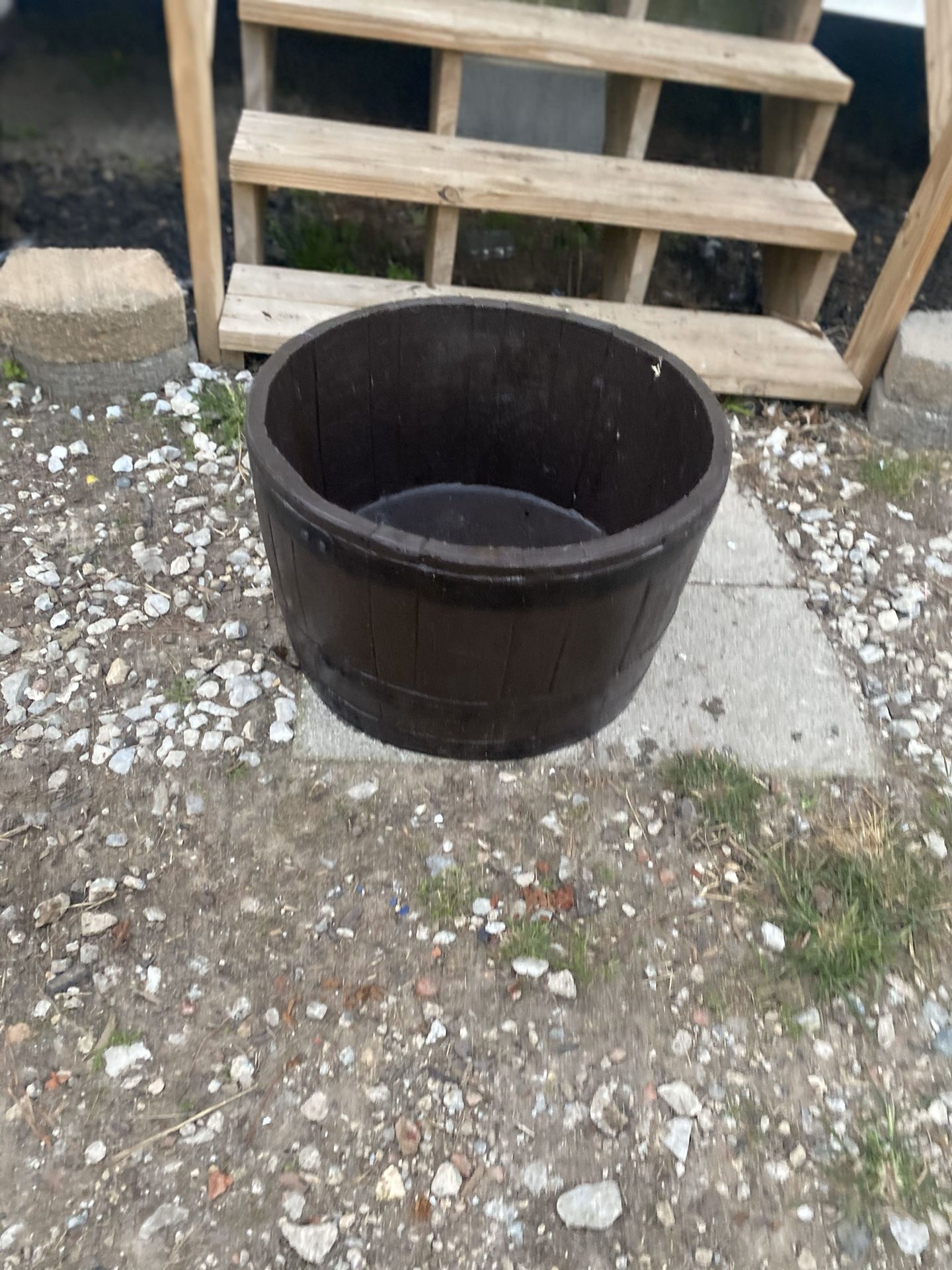 Flower barrel pot